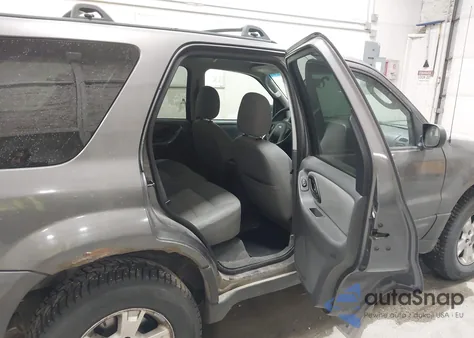 2005 Ford Escape Xlt from USA, damaged, VIN 1FMYU93195KB35470